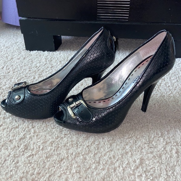 Gianni Bini heels - Picture 4 of 12